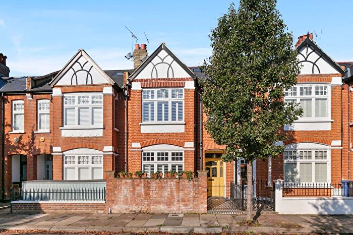 4 Bedroom Terraced House To Rent In Rusthall Avenue, Bedford Park, W4