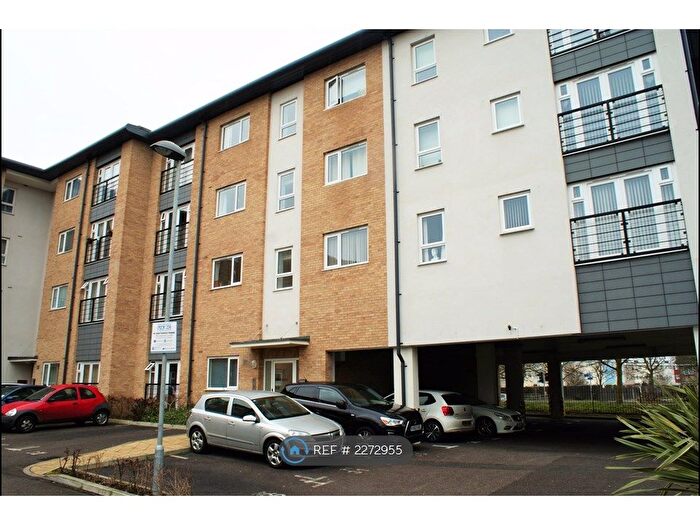 2 Bedroom Flat To Rent In Olive Court, Basildon, SS14