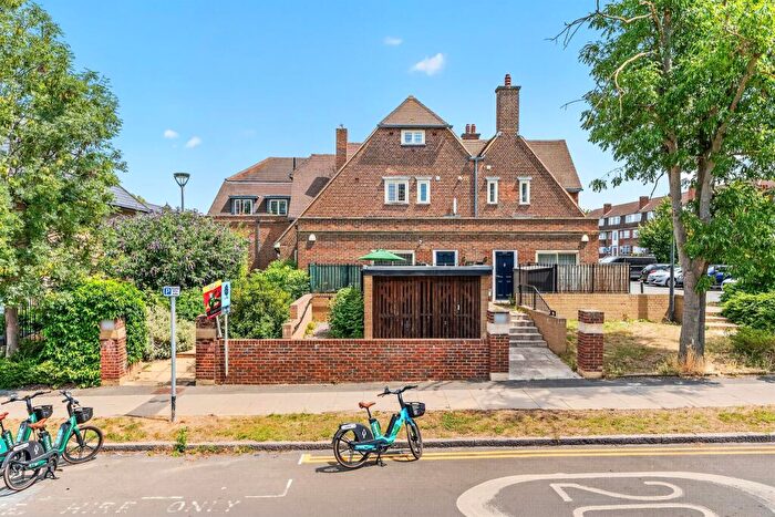 2 Bedroom Penthouse For Sale In Abbotsbury Road, Morden, SM4