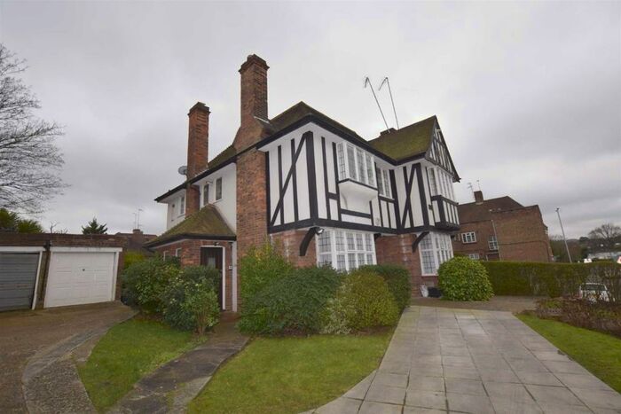 1 Bedroom Flat To Rent In Ossulton Way, Hampstead Garden Suburb, N2