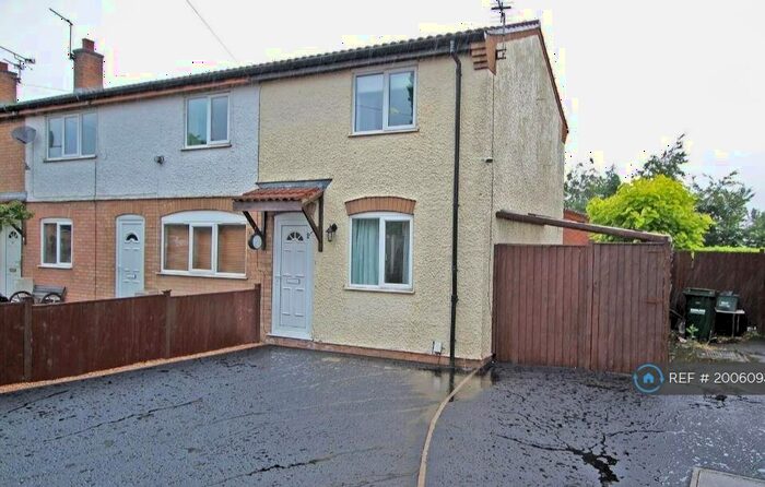 1 Bedroom Semi-Detached House To Rent In Kensington Gardens, Carlton, Nottingham, NG4