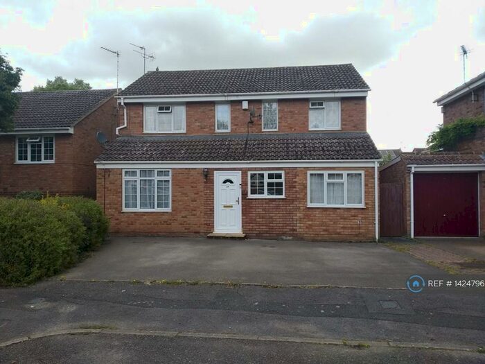 4 Bedroom Detached House To Rent In Gogh Road, Aylesbury, HP19