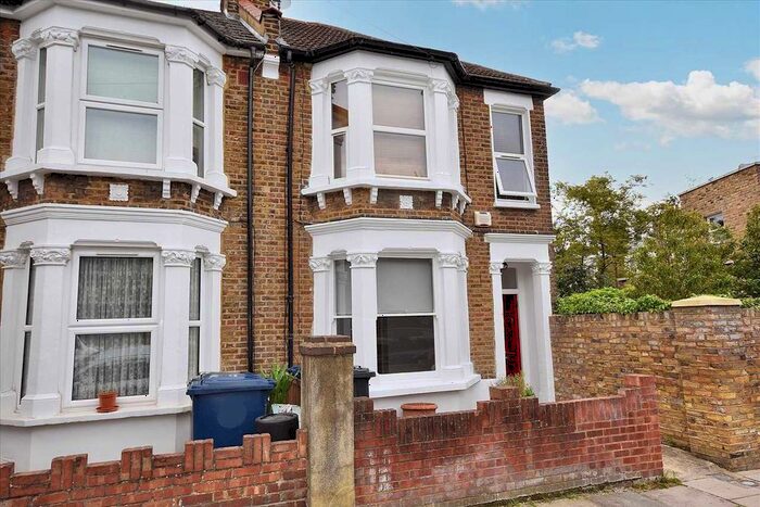 2 Bedroom Flat To Rent In Bridgman Road, London, W4