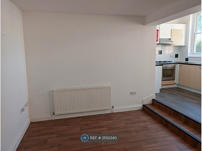 1 Bedroom Flat To Rent In Norfolk Road, Cliftonville, Margate, CT9