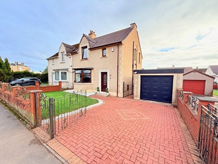 3 Bedroom Semi-Detached House For Sale In Lomond View, Leslie, KY6