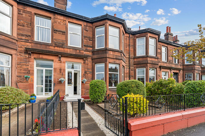3 Bedroom House For Sale In Second Avenue, Kings Park, Glasgow, G44