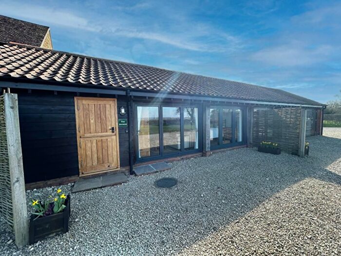 1 Bedroom Barn Conversion To Rent In Edens Lane, Carlton, MK43