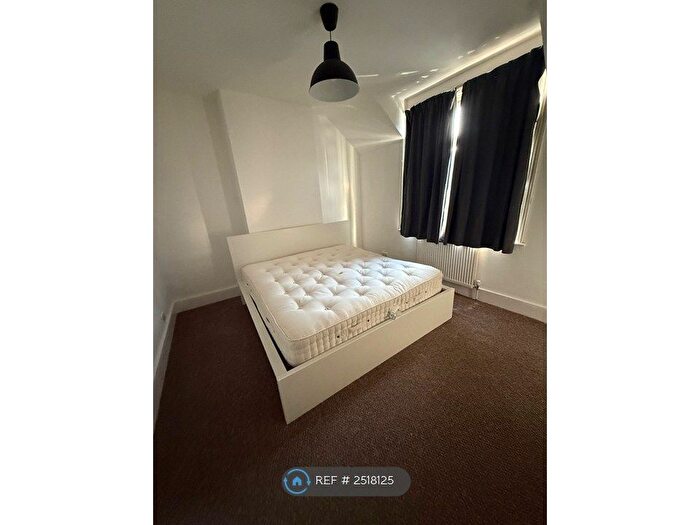 2 Bedroom Semi-Detached House To Rent In Constance Road, Croydon, CR0