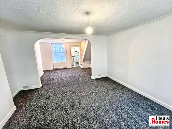 3 Bedroom Terraced House To Rent In Tonning Street, NR32