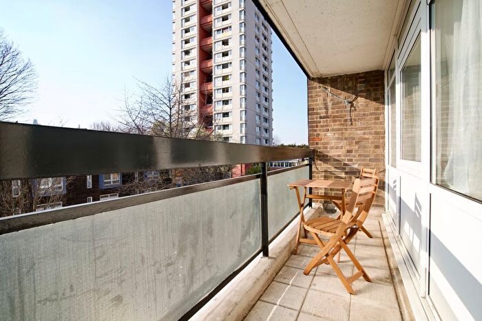 4 Bedroom Maisonette To Rent In Chapman Street, Shadwell, E1