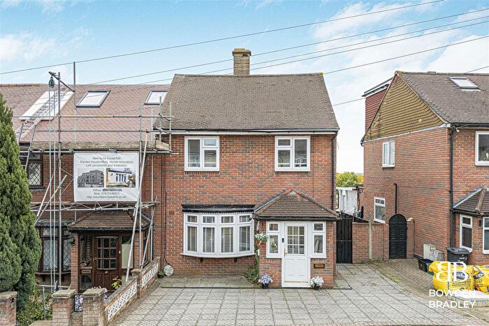 3 Bedroom End Of Terrace House For Sale In Verderers Road, Chigwell, IG7
