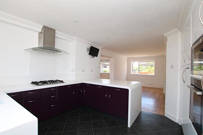 4 Bedroom Terraced House To Rent In Barnsnap Close, Horsham, RH12