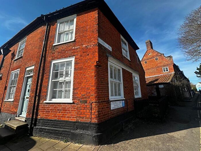 1 Bedroom Cottage For Sale In London Road, Halesworth, IP19