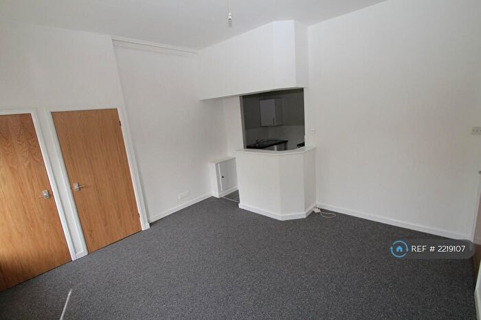 1 Bedroom Flat To Rent In St. Aidans Terrace, Prenton, CH43