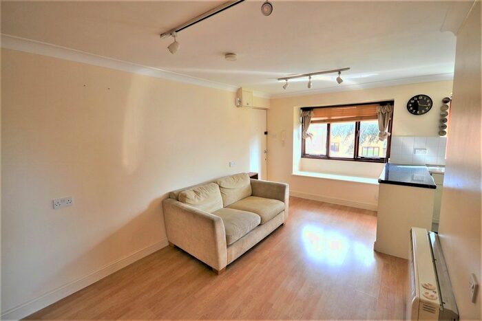 Studio To Rent In Wilkinson Way, Chiswick, London W4