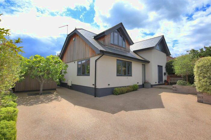 3 Bedroom Detached House For Sale In Furzefield Avenue, Speldhurst, Tunbridge Wells, Kent, TN3