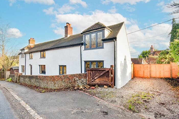 4 Bedroom Detached House For Sale In Newtown, Hungerford, Berkshire, RG17