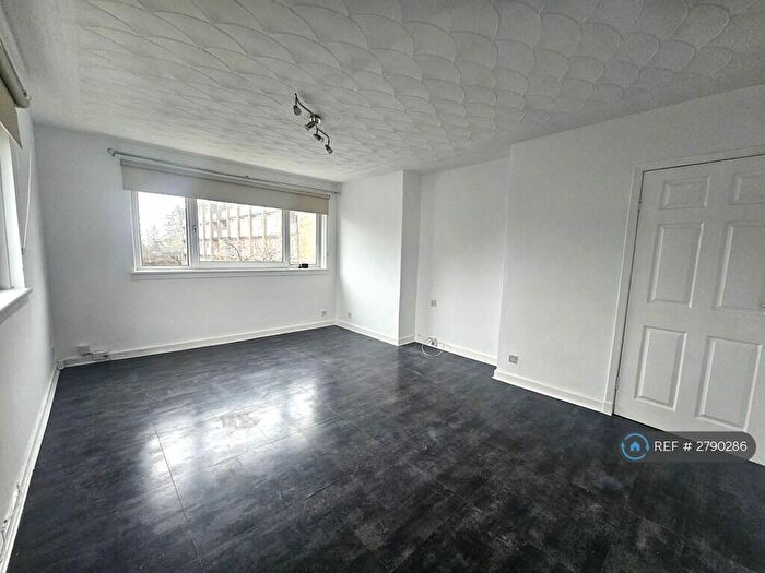 1 Bedroom Flat To Rent In Freeland Lane, Glasgow, G75