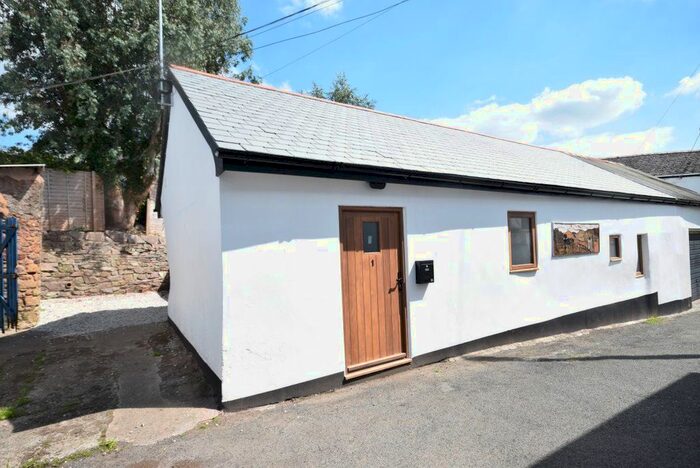 2 Bedroom Detached Bungalow To Rent In Buddle Lane, Hatherleigh, Devon, EX20