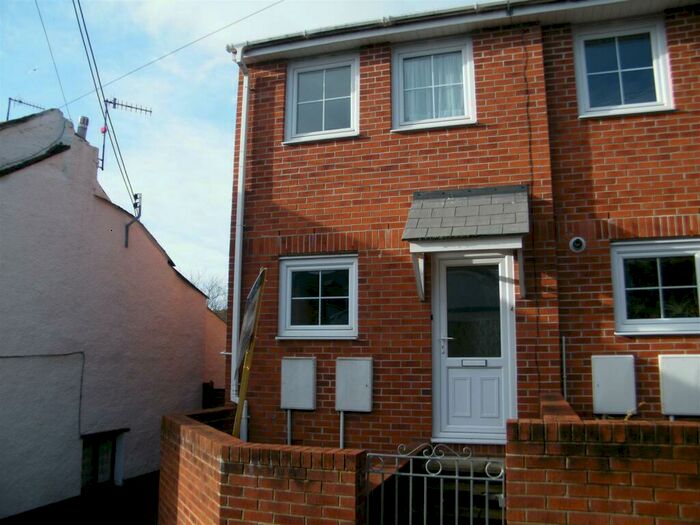 3 Bedroom House To Rent In Dawlish, EX7