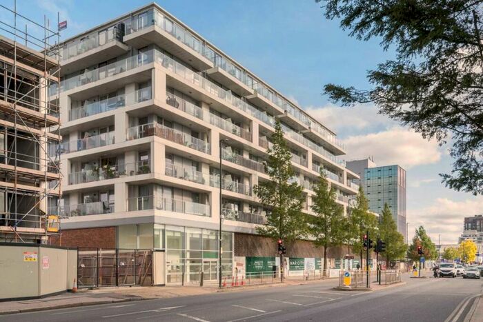 2 Bedroom Flat To Rent In The Hyde, London, NW9