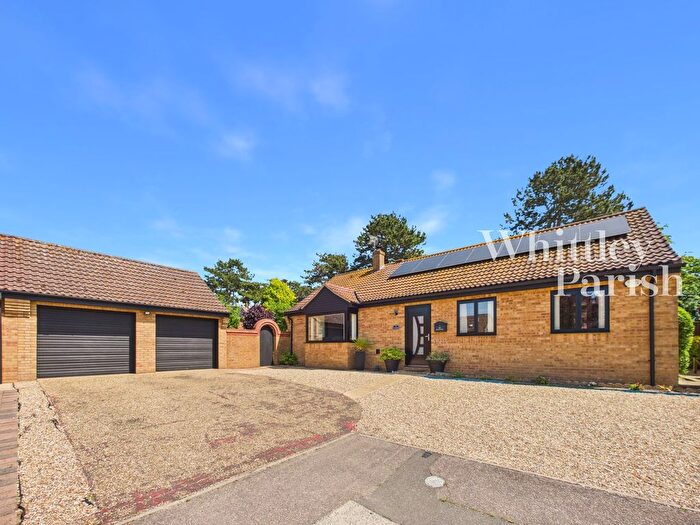 3 Bedroom Bungalow For Sale In Brewsters, East Harling, Norwich, NR16