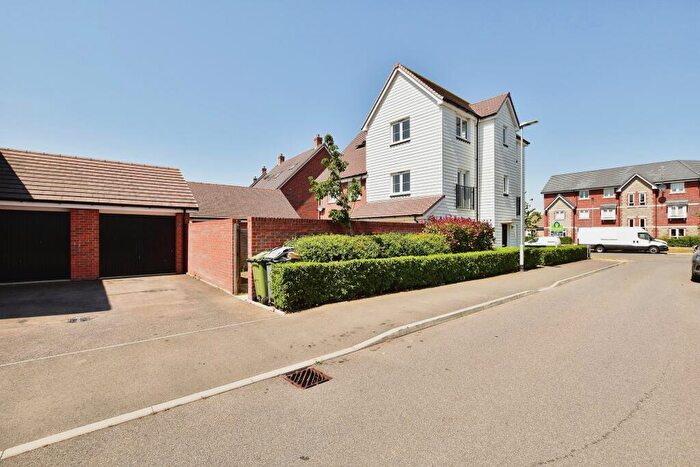 4 Bedroom Detached House To Rent In Bridger Way, Maidstone, Kent, ME17