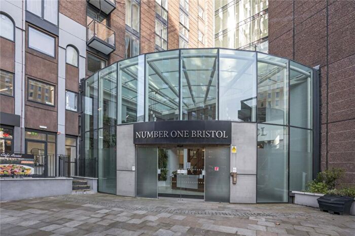 2 Bedroom Apartment To Rent In Number One Bristol, Lewins Mead, Bristol, BS1