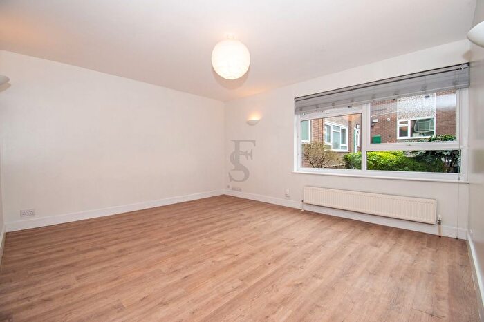 2 Bedroom Flat For Sale In The Albany, London Road, Leicester, LE2
