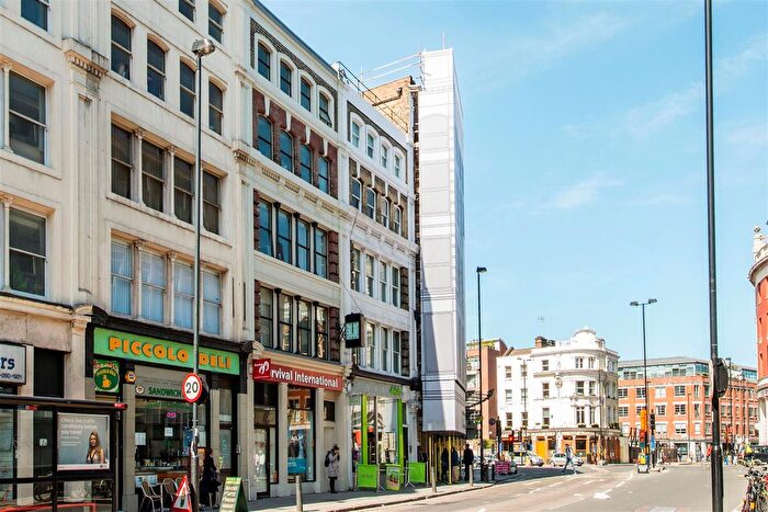 2 Bedroom Flat To Rent In Charterhouse Buildings, London, EC1M