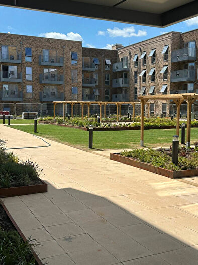 2 Bedroom Apartment For Sale In Liberty Court, Dartford, DA2