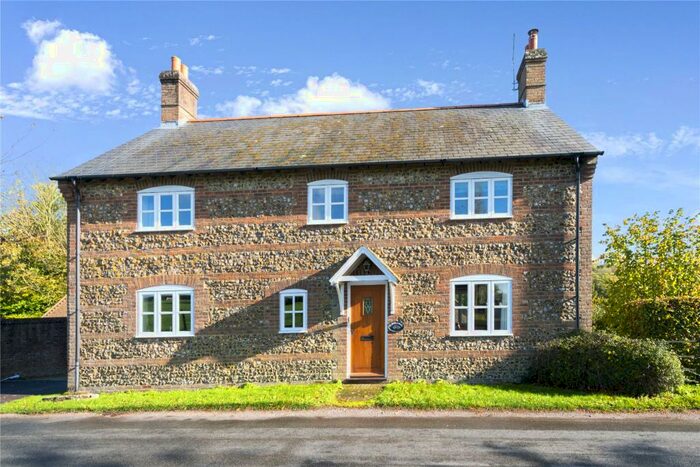 3 Bedroom Detached House For Sale In Higher Bockhampton, Dorset, DT2