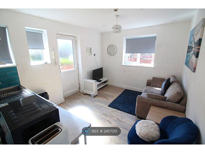 1 Bedroom Flat To Rent In Holyhead Road, Coventry, CV1