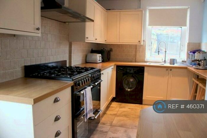 3 Bedroom Semi-Detached House To Rent In Herbert Street, Barry, CF63