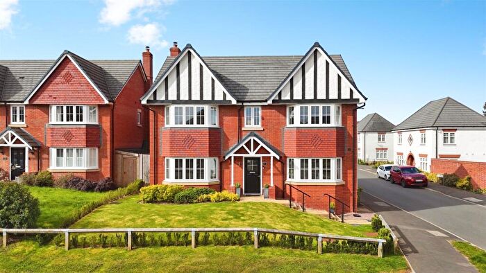 5 Bedroom Detached House For Sale In Hutchcocks Close, Radford Semele, Leamington Spa, CV31