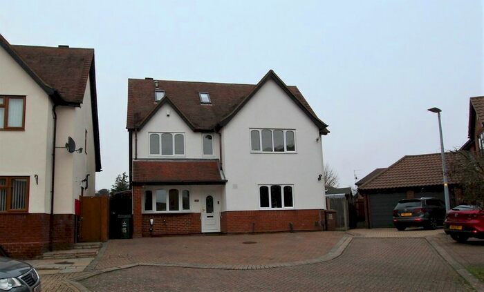 5 Bedroom Detached House To Rent In Lancaster Close, Stevenage, SG1