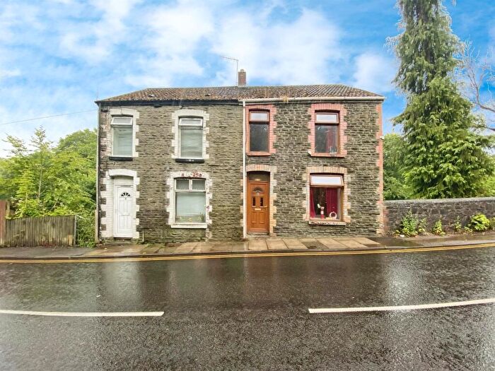 3 Bedroom Semi-Detached House For Sale In Station Road, Bargoed, CF81