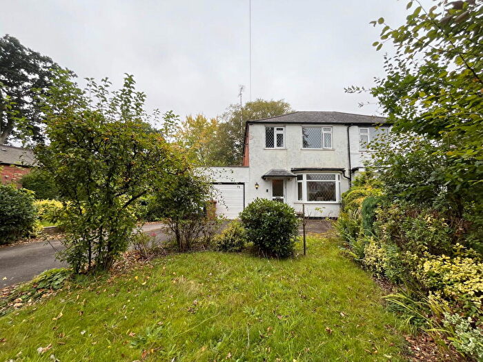 3 Bedroom Semi-Detached House For Sale In Widney Lane, Solihull, B91