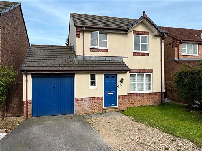 3 Bedroom Detached House To Rent In Naishes Avenue, Peasedown St John, BA2