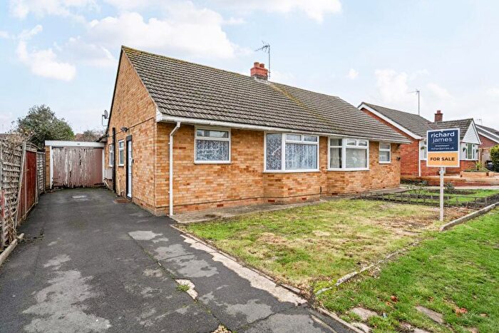 2 Bedroom Semi-Detached House For Sale In Kennet Road, Wroughton, Swindon, SN4