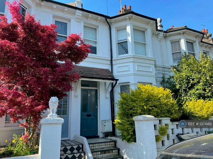 2 Bedroom Flat To Rent In First Floor, Hove, BN3