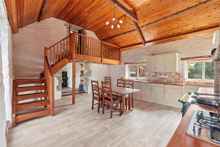 4 Bedroom Detached House For Sale In Corfe Castle, Wareham, Dorset, BH20