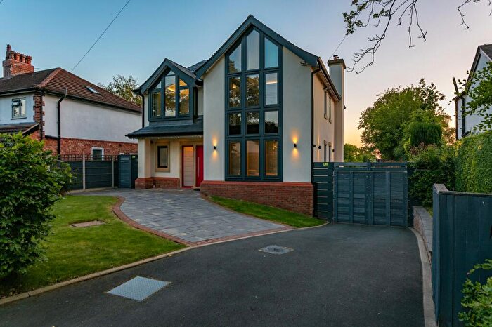 5 Bedroom Detached House For Sale In Moor Lane, Woodford, SK7