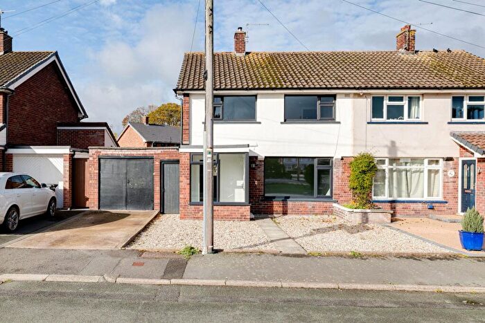 3 Bedroom Semi-Detached House For Sale In Simonstone Road, Broughton, CH4