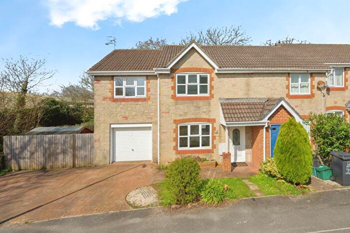 4 Bedroom End Of Terrace House For Sale In Heather Walk, Ivybridge, PL21