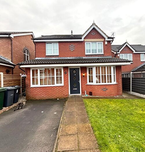 5 Bedroom Detached House To Rent In Roeburn Close, Bradford, BD6