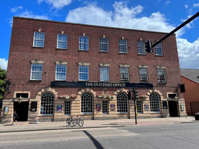 2 Bedroom Flat To Rent In Fishponds Road, Bristol, BS16