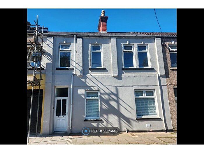 2 Bedroom Flat To Rent In Post Office Buildings, Pengam, Blackwood, NP12