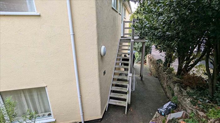1 Bedroom Flat To Rent In Thurlow Road, Torquay, TQ1