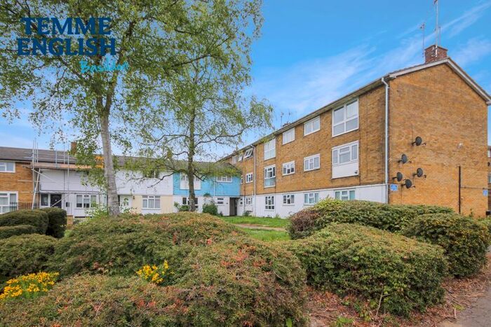 1 Bedroom Flat To Rent In Long Riding, Basildon, SS14